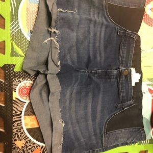 ISABEL MATERNITY JEAN SHORTS SIZE 14